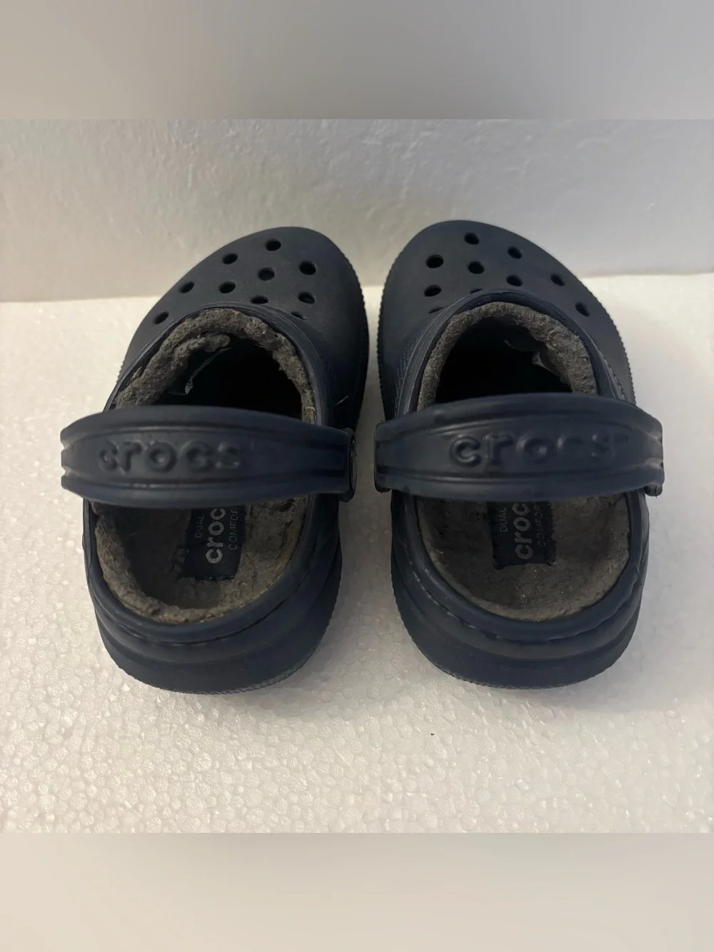 CROCS Kids Navy Faux-Fur Lined Clogs Size C6